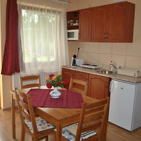 Mediterran Apartmanhaz Eger