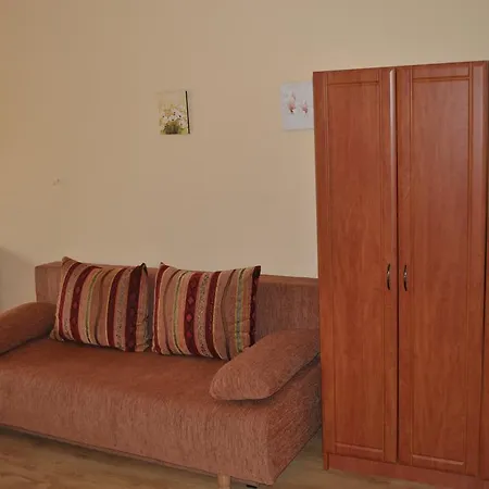 Apartment Mediterran Apartmanhaz *