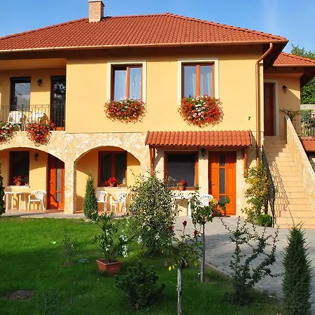 Mediterran Apartmanhaz